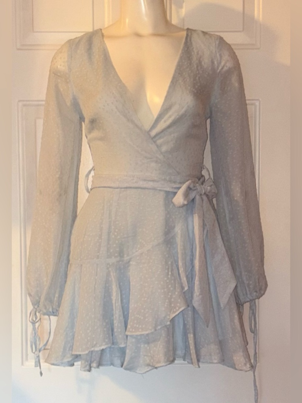 NWT Saints + Secrets Soft Blue Long Sleeve Mini  Dress size Small